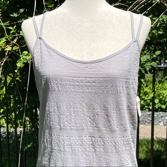 Aero Crochet Aztec Pattern Double Spaghetti Strap Criss-cross Open Back Camisole - Picture 3 of 16